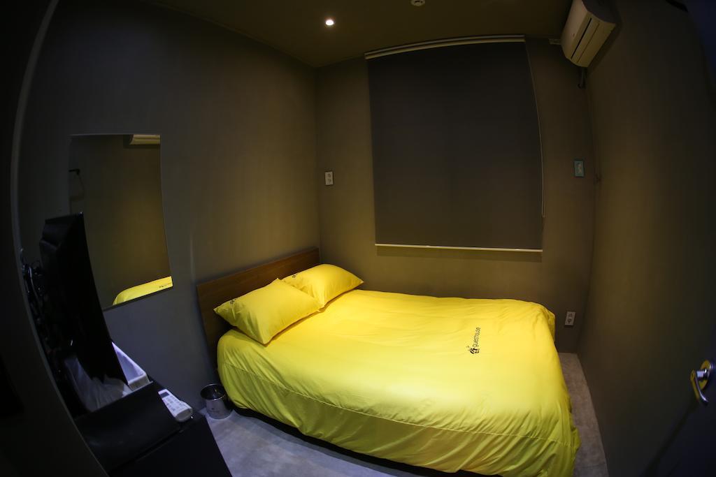 24 Guesthouse Garosugil - Gangnam Seoul Zimmer foto
